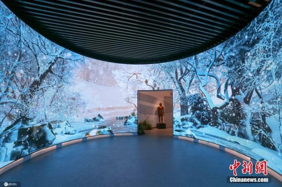 图为2022年1月16日，北京，北京冬奥村探访——广场区。
