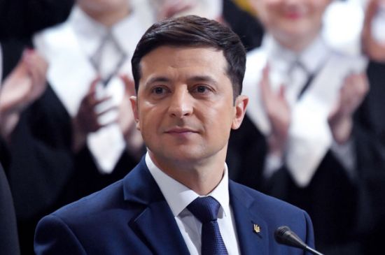 乌克兰总统大选喜剧演员泽连斯基赢得总统宝座。