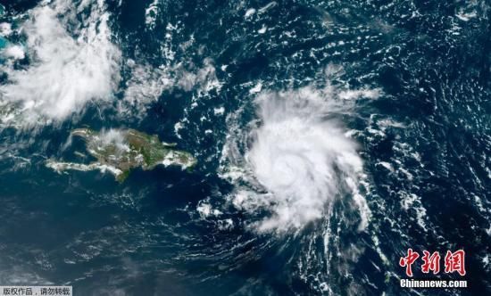 　　飓风“多利安”预计将在9月1日和2日抵达佛州。