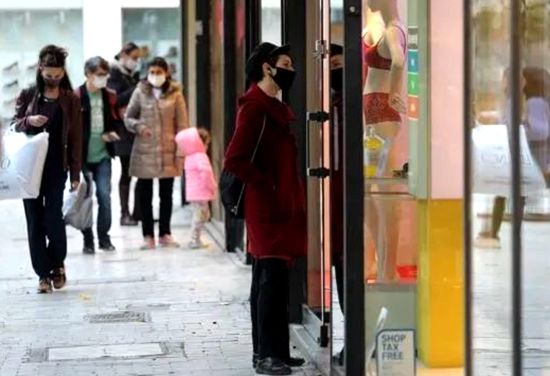 希腊恢复商店营业全面解封遥遥无期。