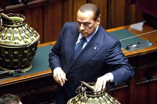 意大利前总理贝卢斯科尼进行总统选举首轮投票。