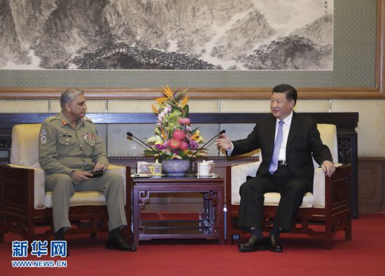 　　9月19日，国家主席习近平在北京会见巴基斯坦陆军参谋长巴杰瓦。