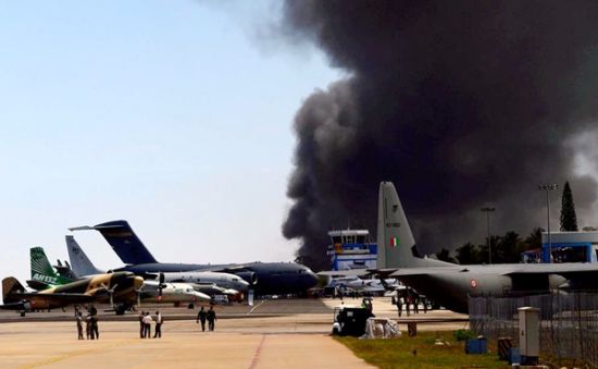 2月23日，印度航空展场内停车场意外发生火灾，导致300多辆汽车被焚毁。