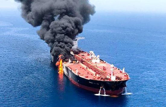 6月13日，在阿曼湾遇袭的两艘油轮之一。