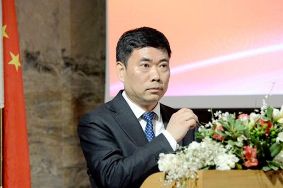 中国驻米兰总领馆宋雪峰总领事致辞。