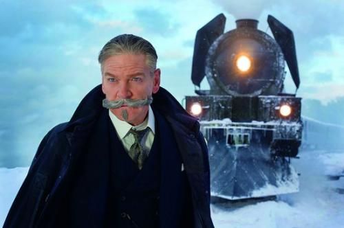 《东方快车谋杀案》剧照：导演肯尼思·布拉纳在剧中饰演侦探波洛。